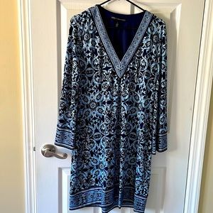 White House Black Market - size L - blue